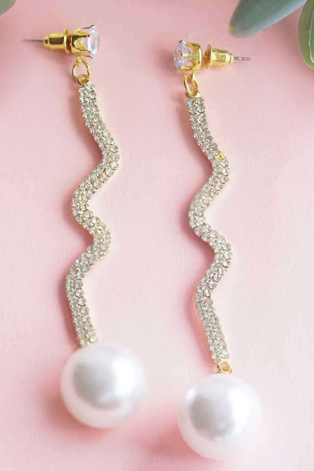 Royal-Golden-Stud-Earrings