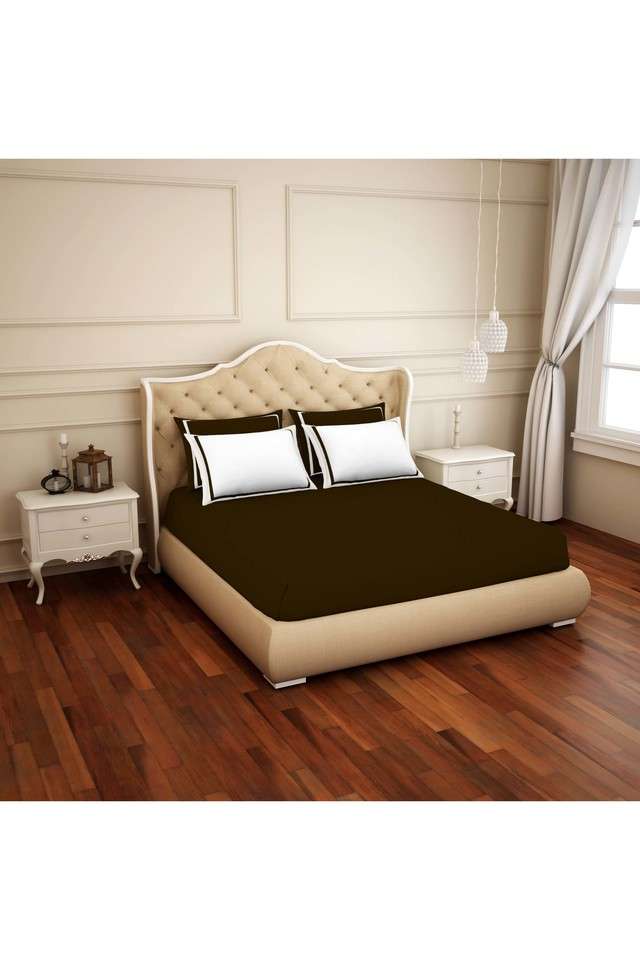 Hygro-Cotton-300-TC-Large-Bedsheet-with-4-Pillow-Covers