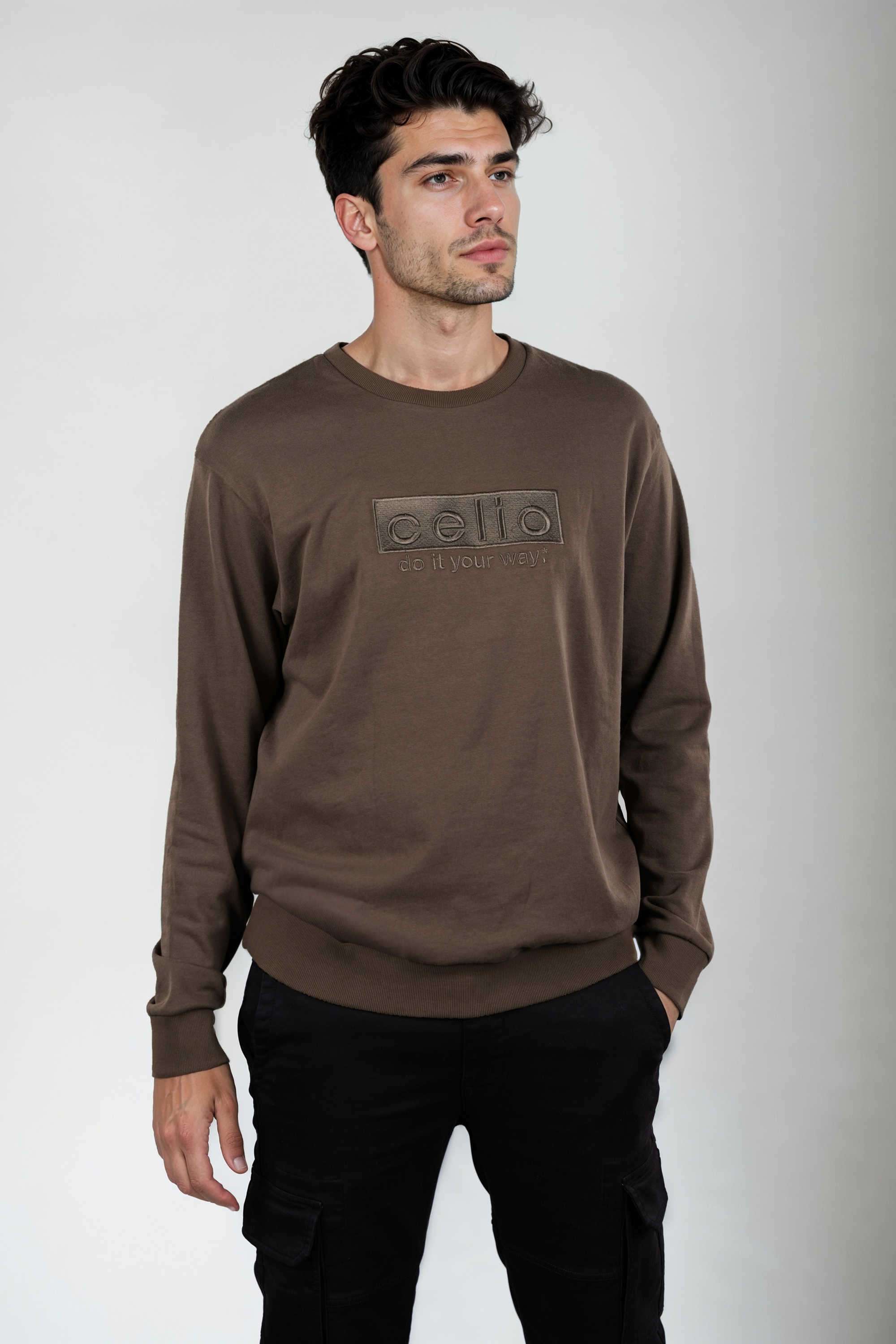 Solid-Cotton-Round-Neck-Men-s-Sweatshirt