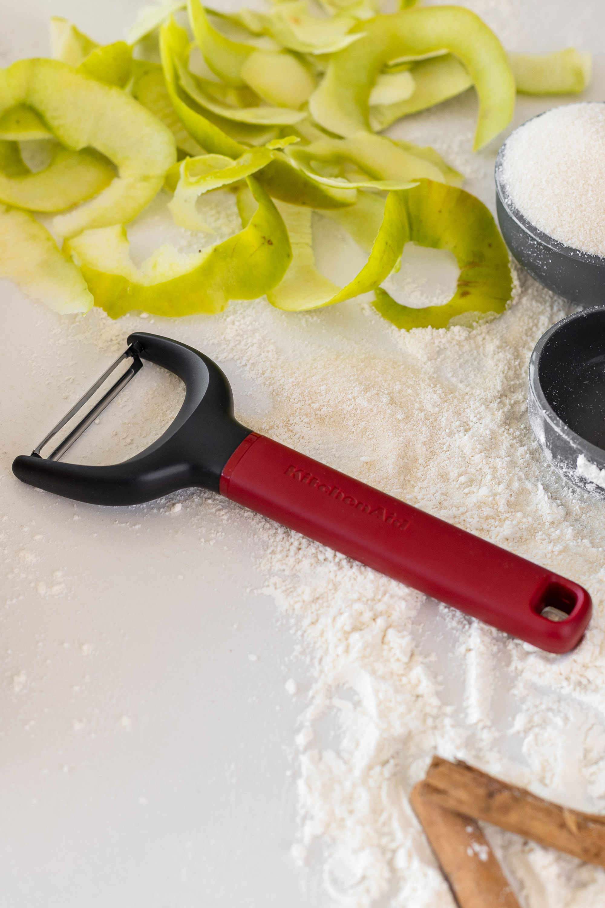 Premium-Y-Peeler-Empire-Red-17.5cm-|-Stainless-Steel-Fruit-&-Vegetable-Peeler -Dishwasher-Safe
