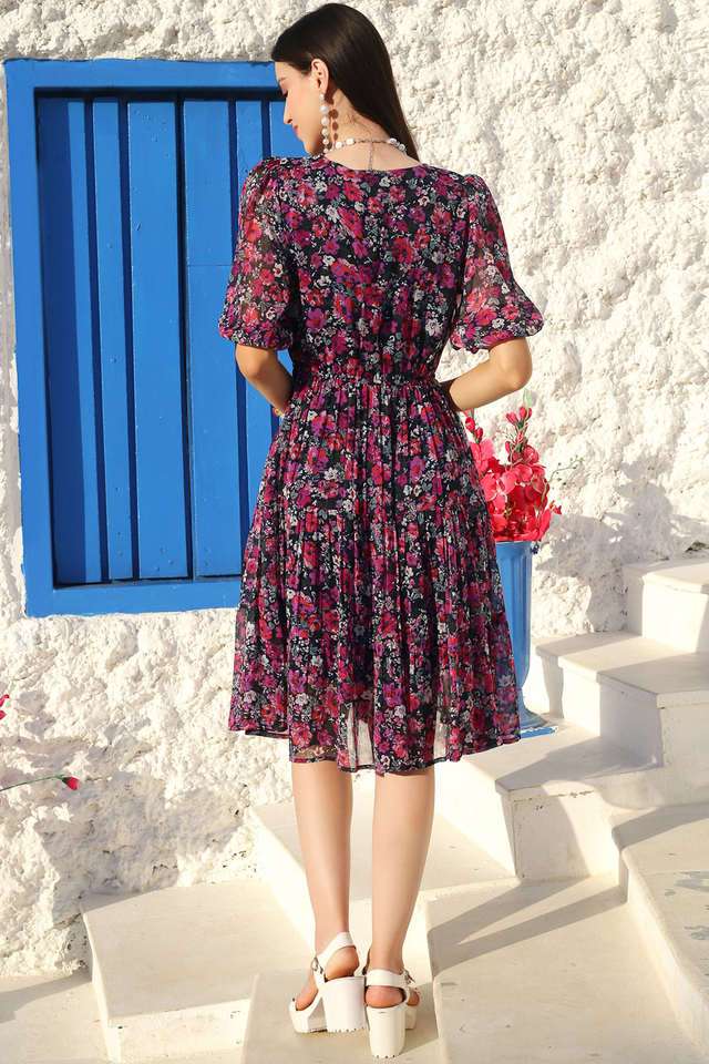 chinese dress ladies Buy FRATINI WOMAN by Shoppers Stop Solid V Neck Womens Midi Dress (Mint,  Extra Large) at Amazon.in