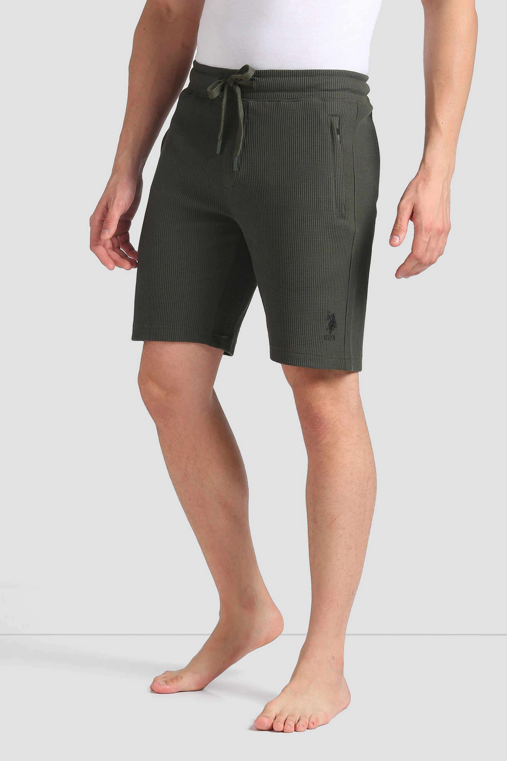 Solid-Blended-Fabric-Regular-fit-Men-s-Shorts