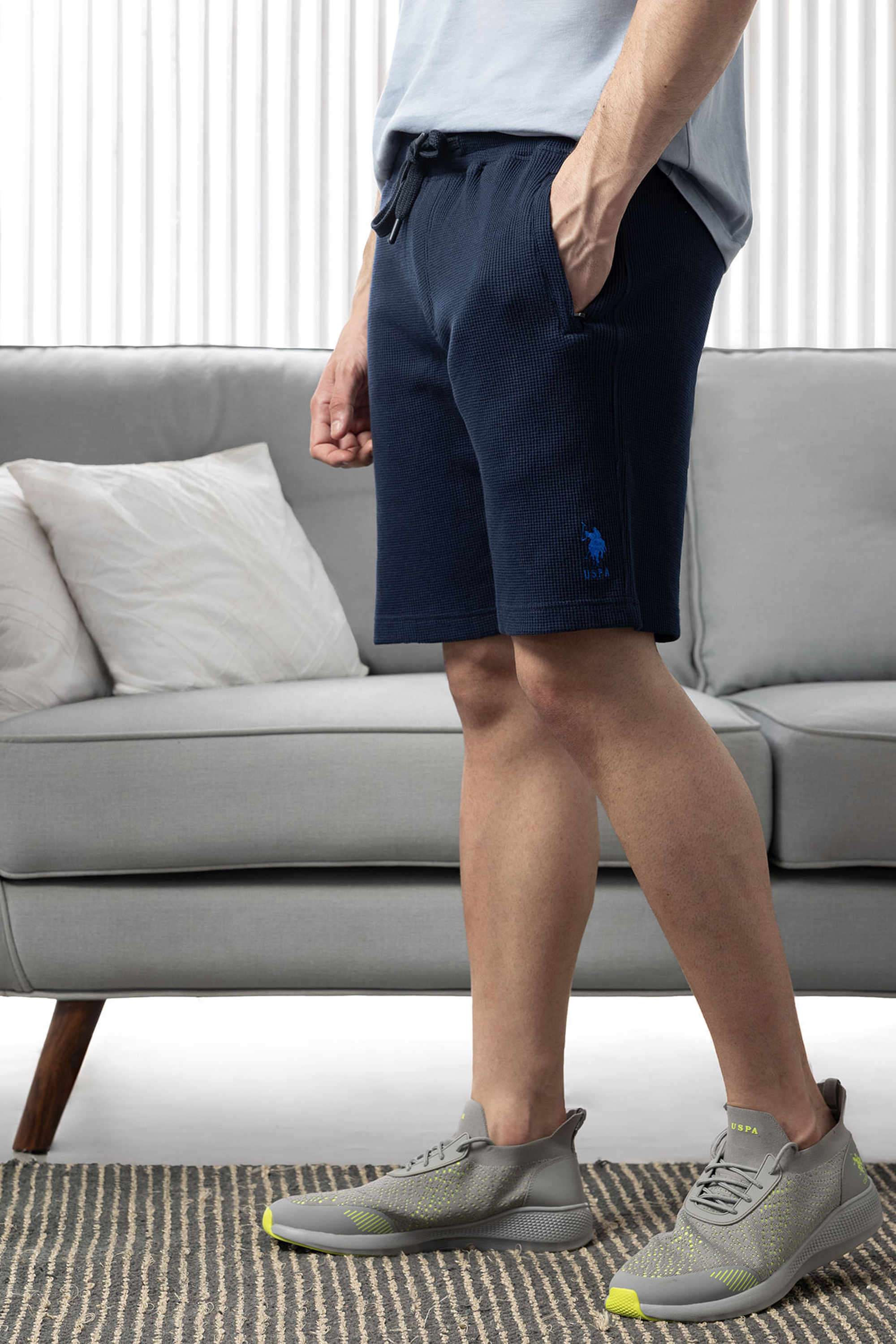 Solid-Blended-Fabric-Regular-fit-Men-s-Shorts
