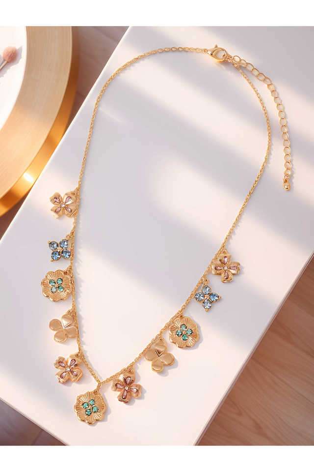 Gold-Clover-Charm-Necklace