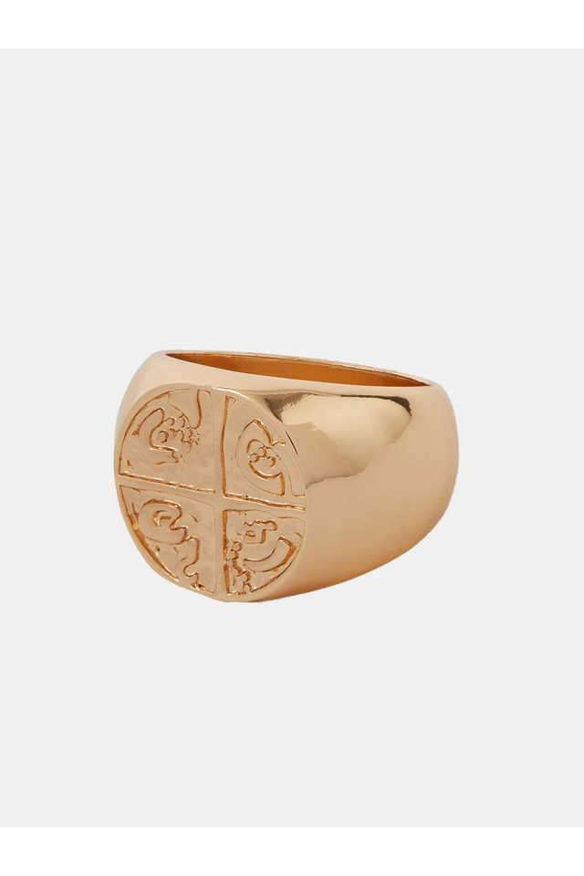 Gold-Sovereign-Ring-Medium