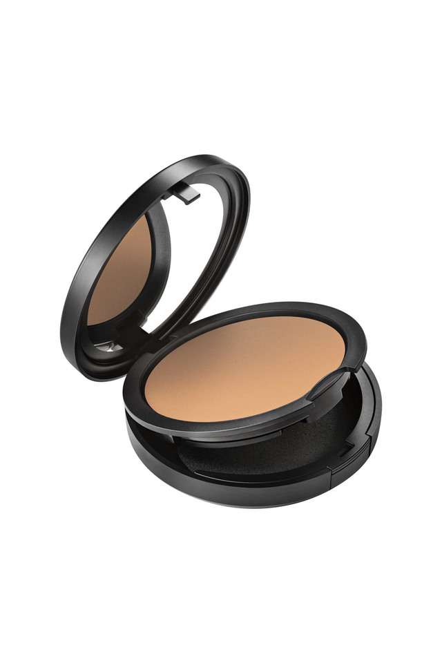 Studio-Fix-Powder-Plus-24-Hour-Oil-Control-Compact-Foundation-With-Rose-&-Red-Algae-Extracts---N6.5