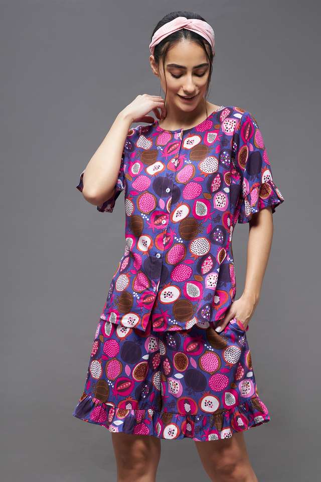 miss chase Solid Rayon Round Neck Women's Top & Shorts Set-picture-11