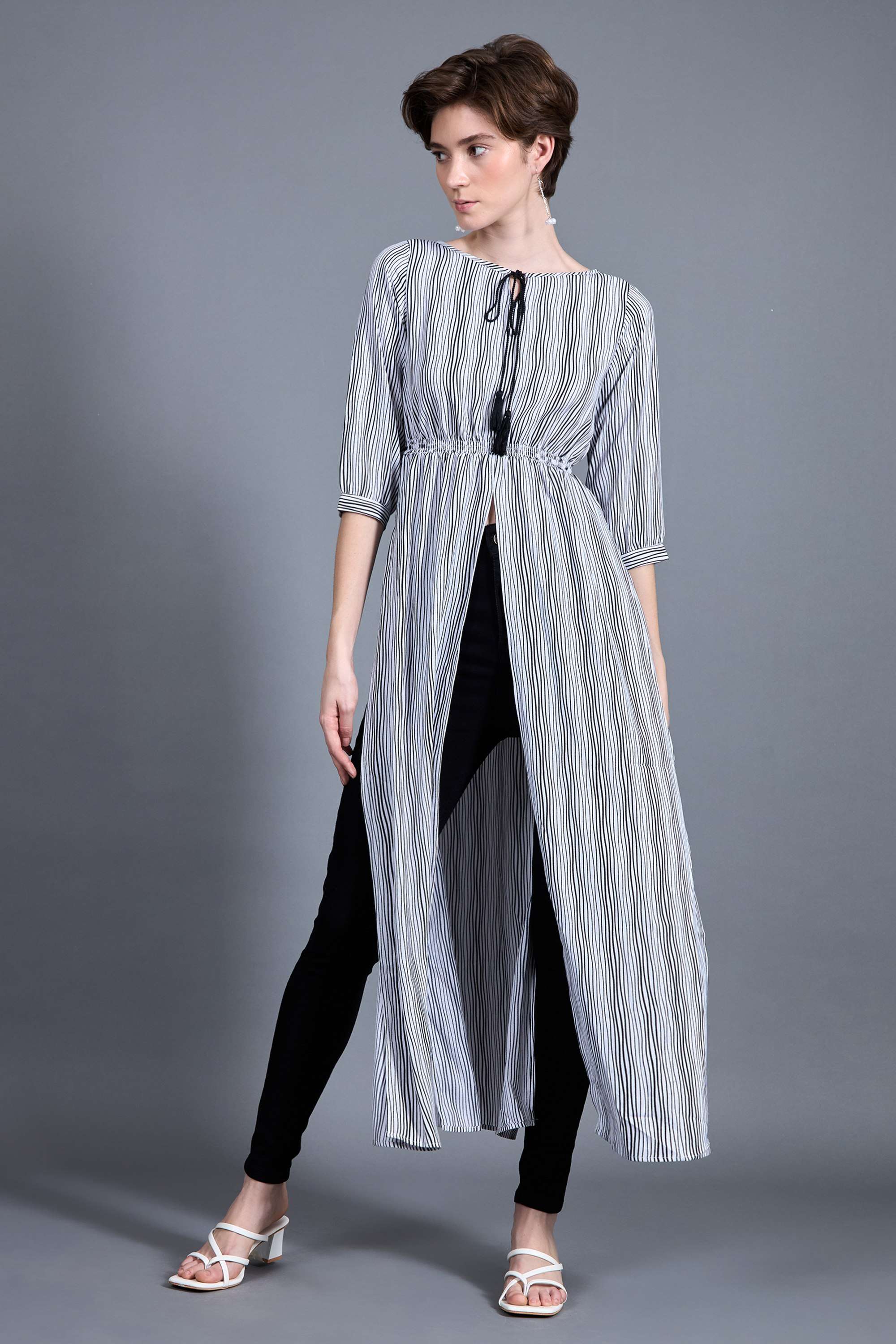 miss chase Stripes Crepe Round Neck Women Top-picture-20