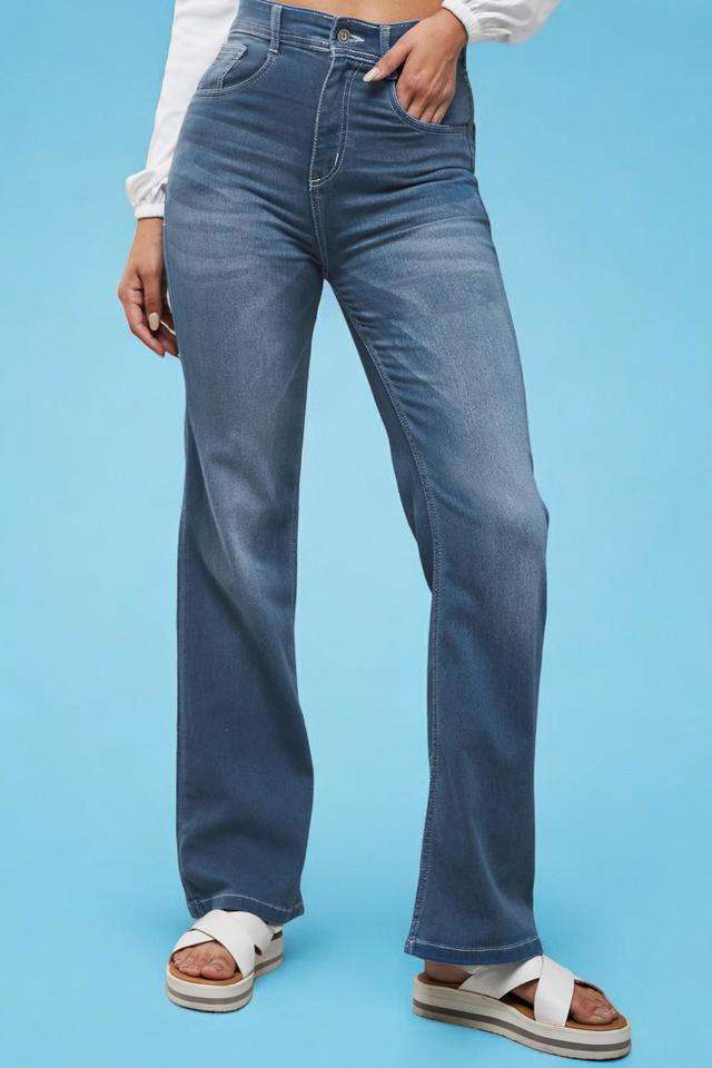 Mid Rise Light Wash Denim Relaxed Fit Women's Jeans