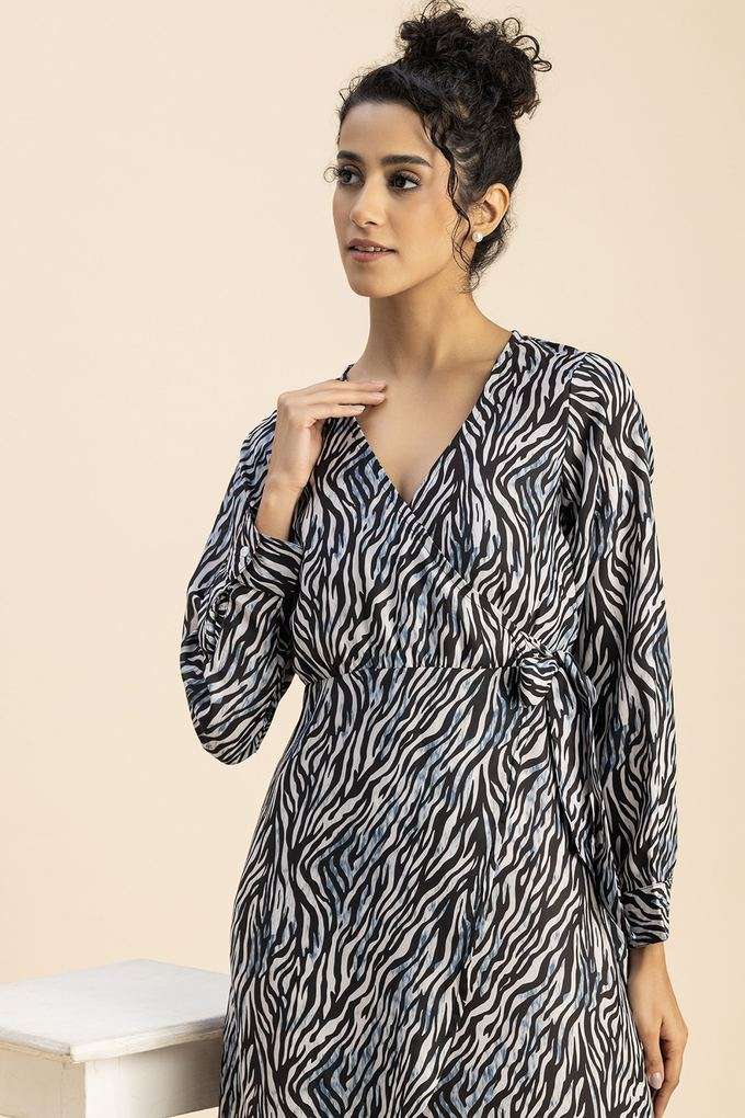 knee length animal print dress Chicme Brown Leopard Animal Print V-Neck Long Sleeve Knee Length Bodycon  Dress M