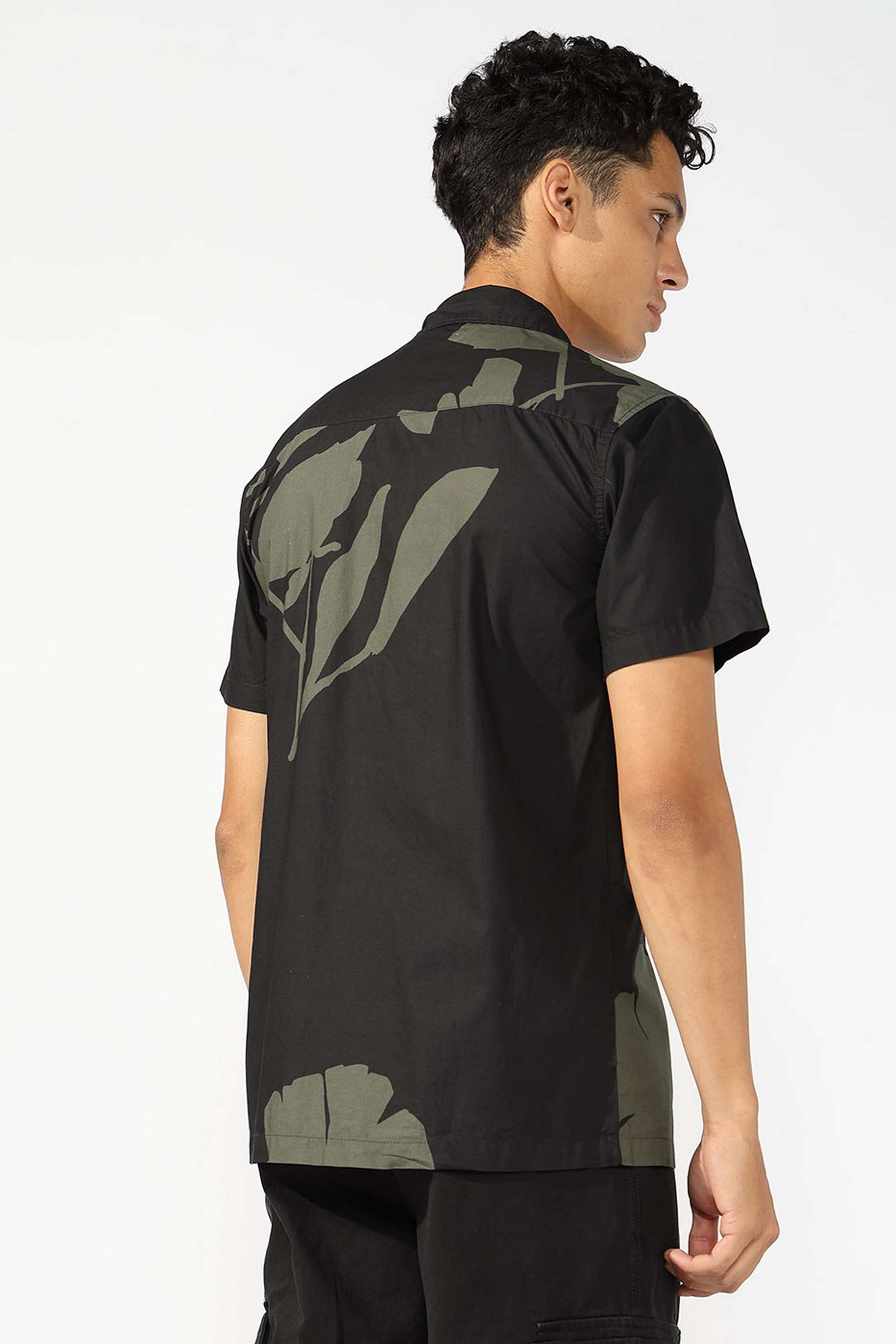 Printed-Cotton-Regular-Fit-Men-s-Casual-Shirt