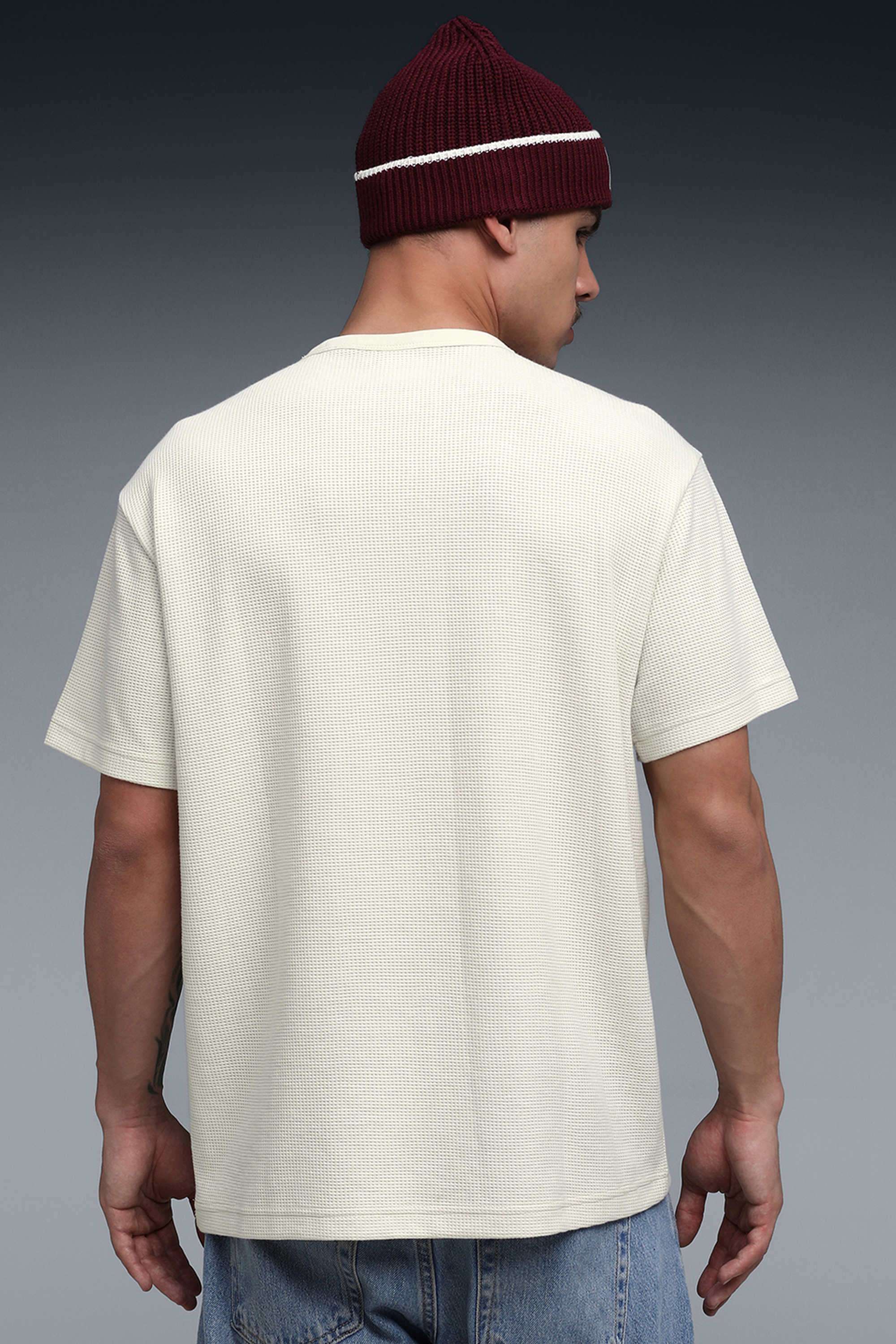 Textured-Cotton-Regular-Fit-Men-T-Shirt