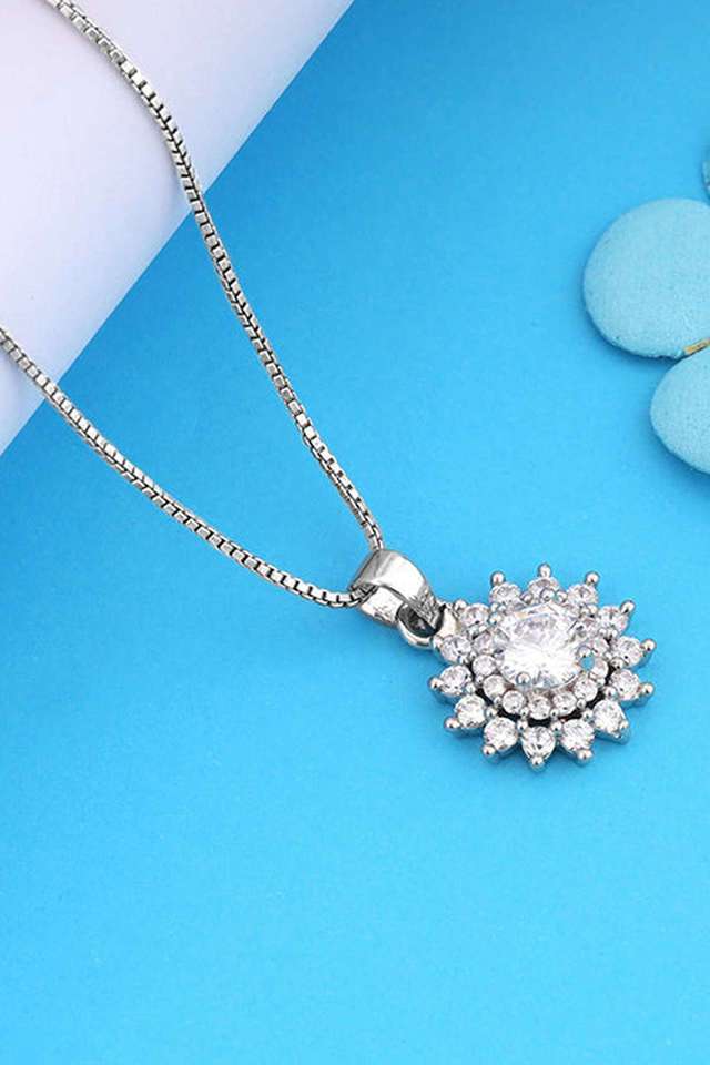 Silver-Floral-Pendant-With-Box-Chain