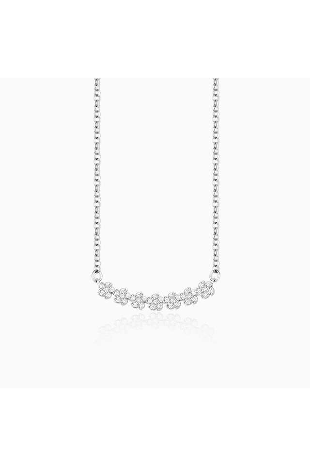 Anushka-Sharma-Silver-Blooming-Flower-Necklace