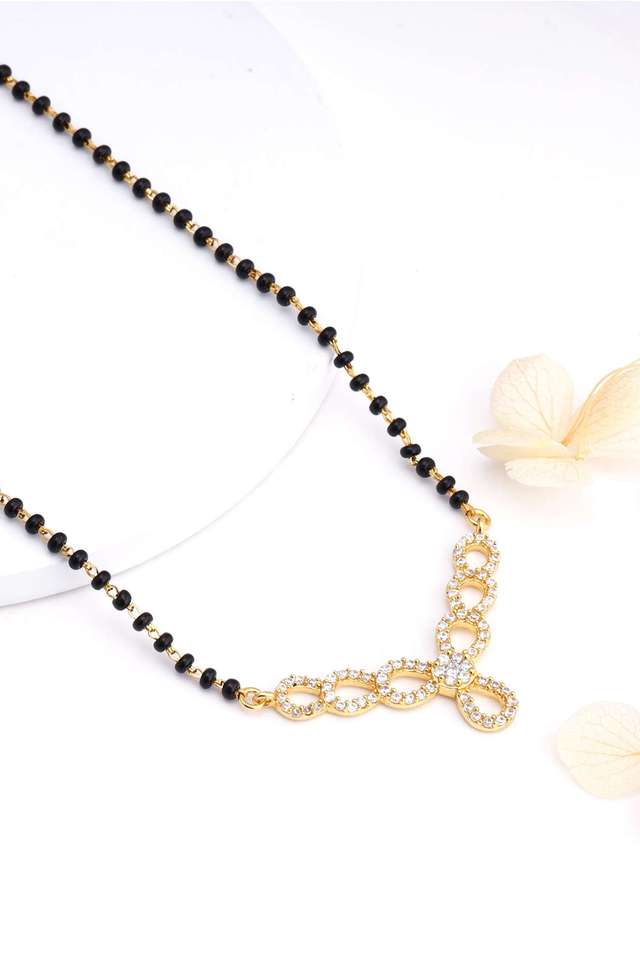Golden-Enamoured-In-Love-Mangalsutra