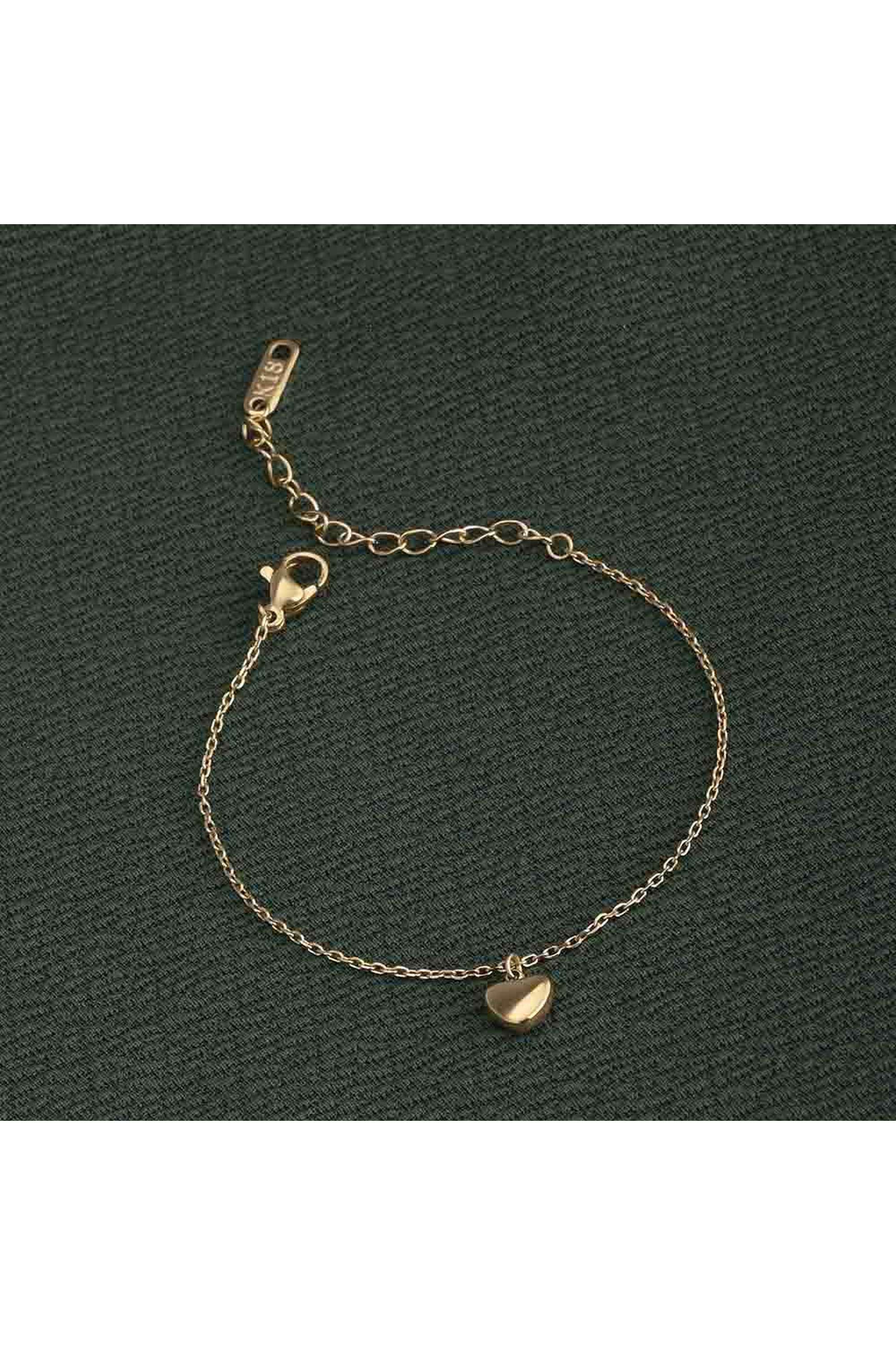 Cute-Heart-Bracelet-for-Womens-Waterproof-&-Anti-Tarnish