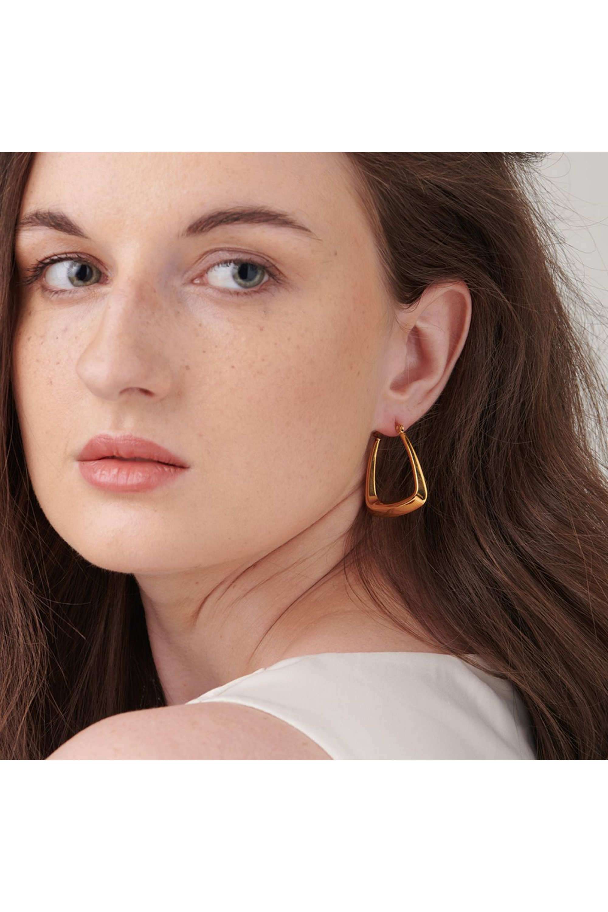 18k-Gold-Plated-Triangle-Shape-Hoop-Earrings-for-Womens-Waterproof-&-Anti-Tarnish