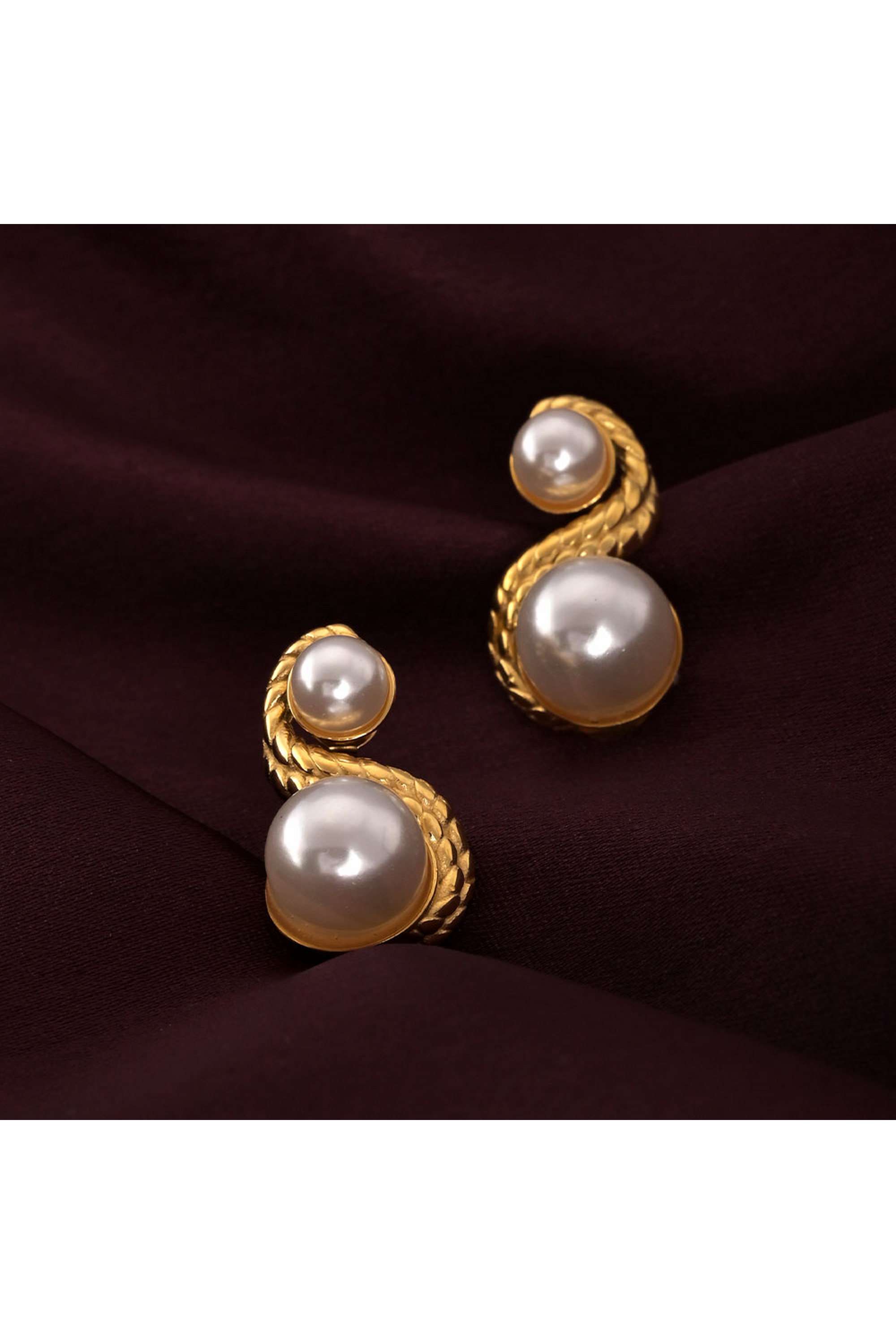 18k-Gold-Plated-Enchantress-Pearl-Stud-Earrings-for-Womens-Waterproof-&-Anti-Tarnish