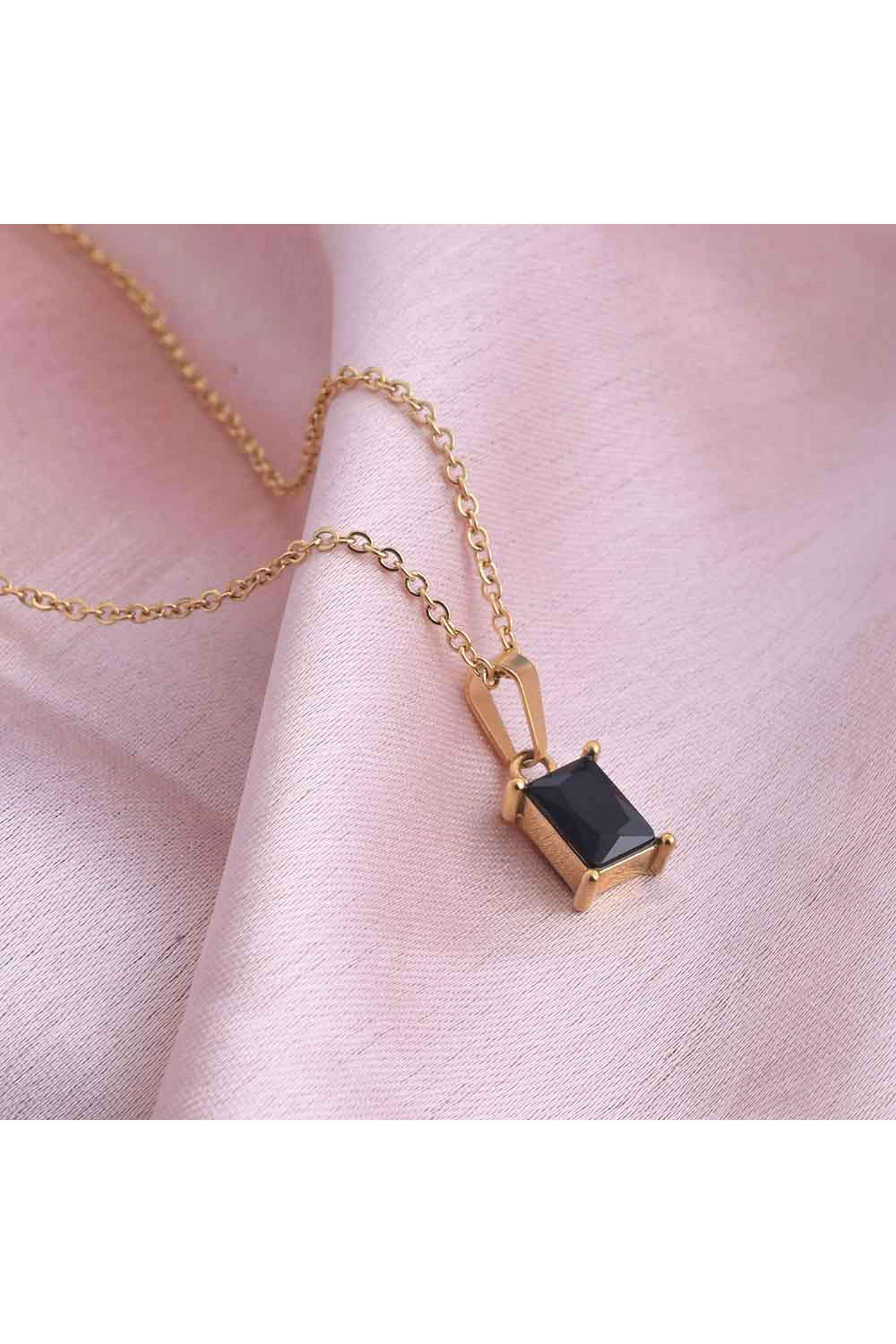 18k-Gold-Plated-Black-Stone-Necklace-for-Womens-Waterproof-&-Anti-Tarnish