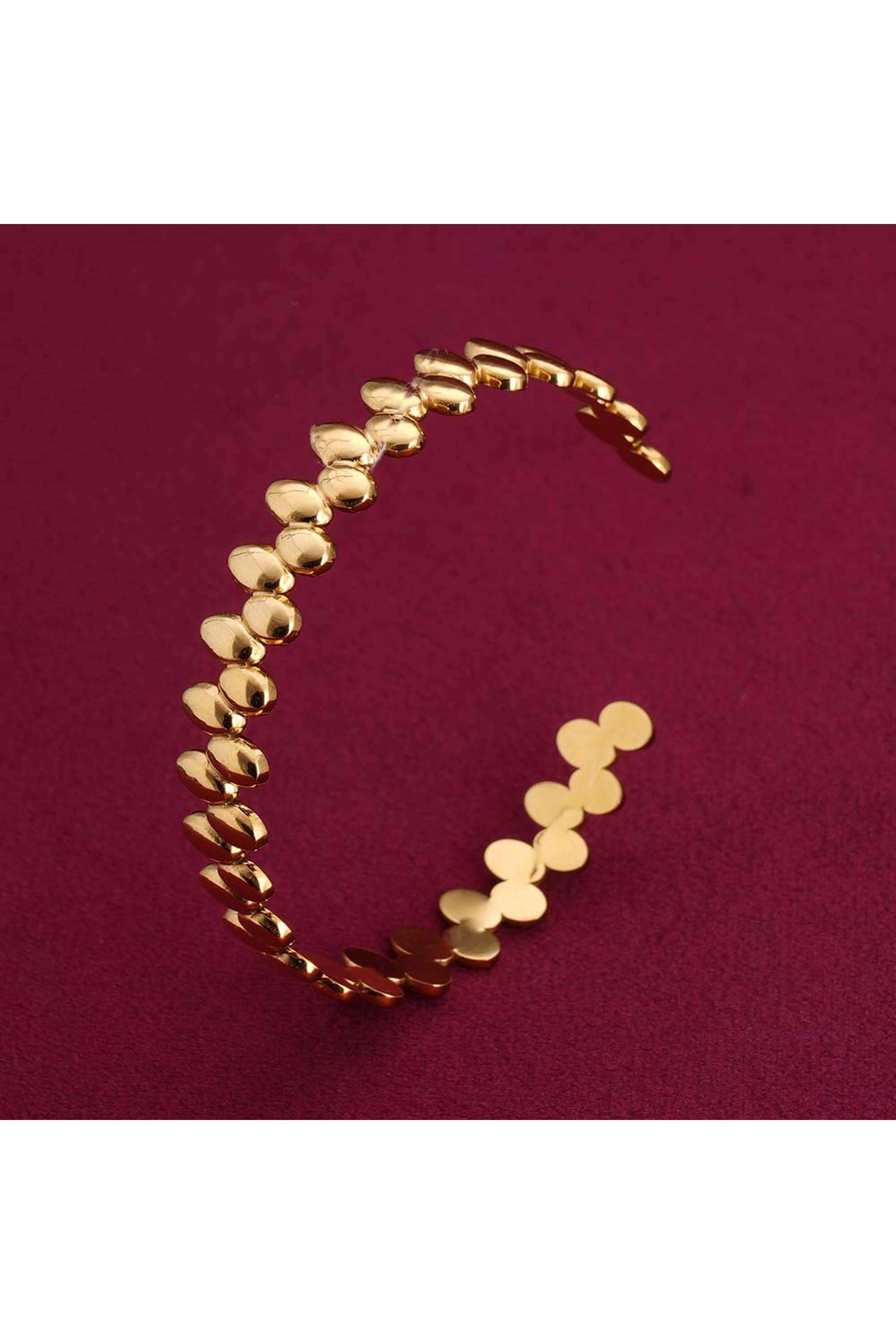 Adjustable-Gold-Cuff-Bracelet-for-Womens---Waterproof-&-Anti-Tarnish