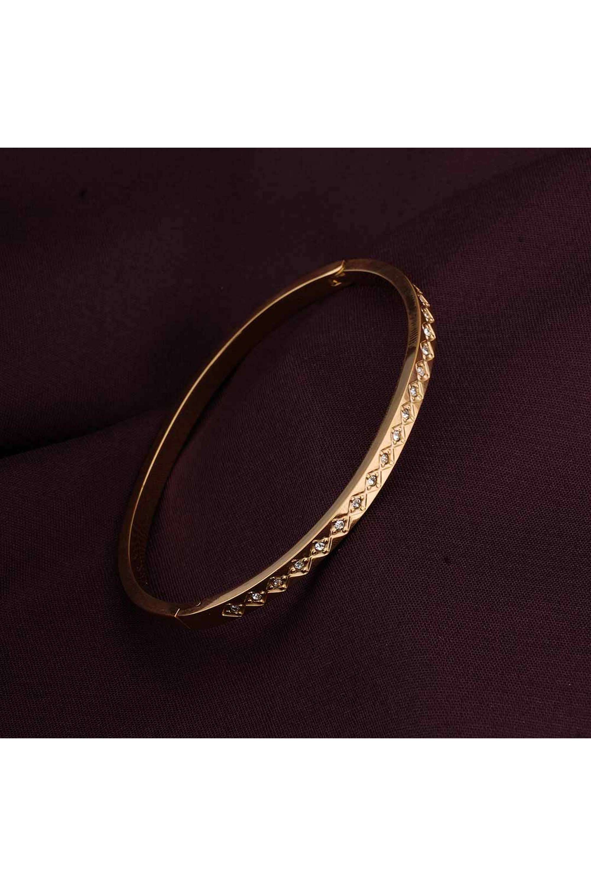 Gold-Zirconia-Bracelet-for-Womens---Waterproof-&-Anti-Tarnish