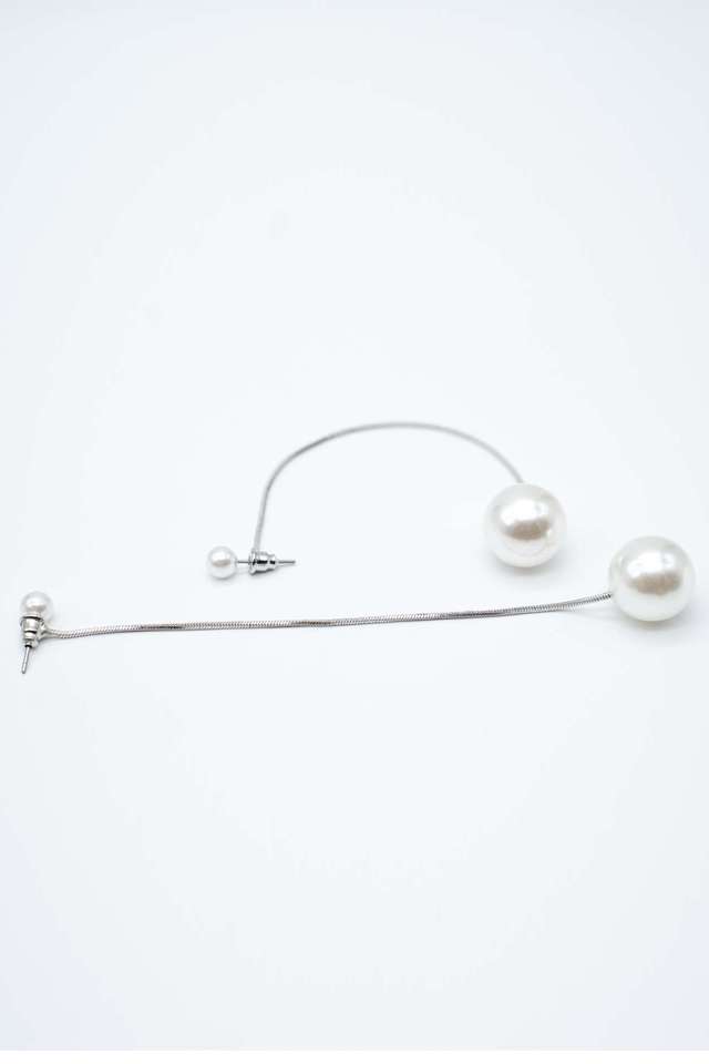 Metal-Alloy-Pearl-Earrings