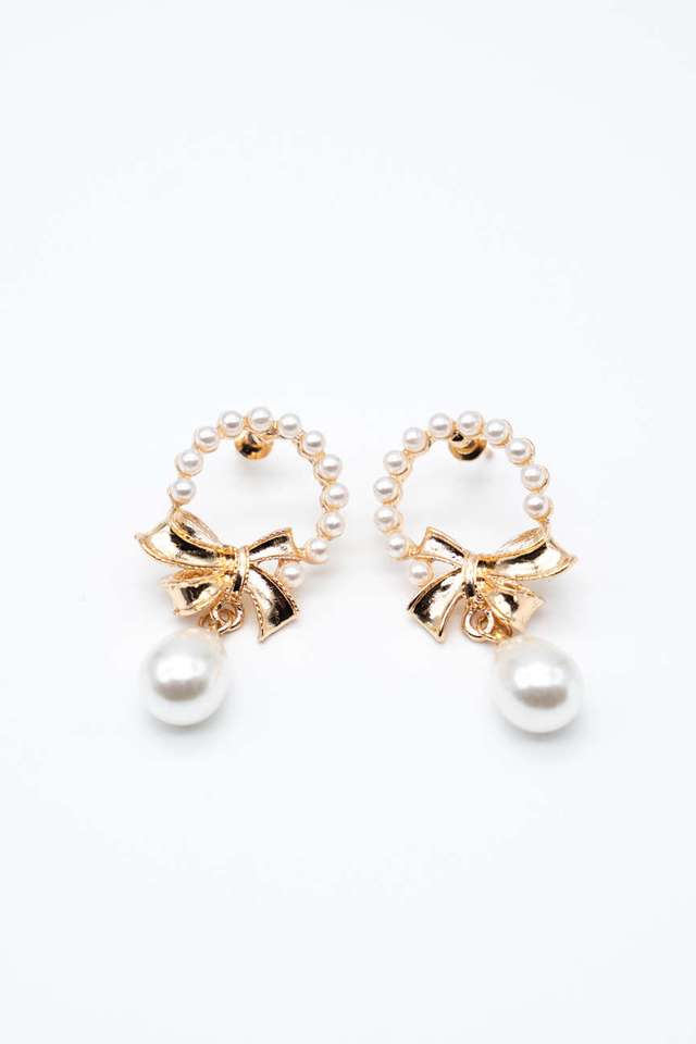 Metal-Alloy-Pearl-Earrings