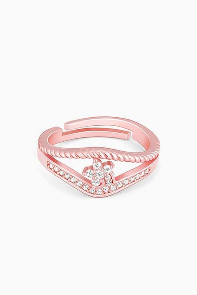 Anushka-Sharma-Rose-Gold-Reverie-Ring