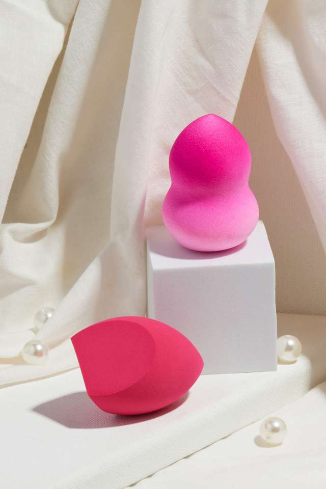 Beauty-Blender---Cylinder-Gradient-Pink-&-Double-Cut-Solid-Dark-Pink