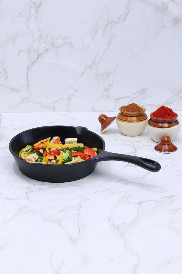 Forza-Pre-seasoned-Cast-iron-Fry-Pan-19-cm