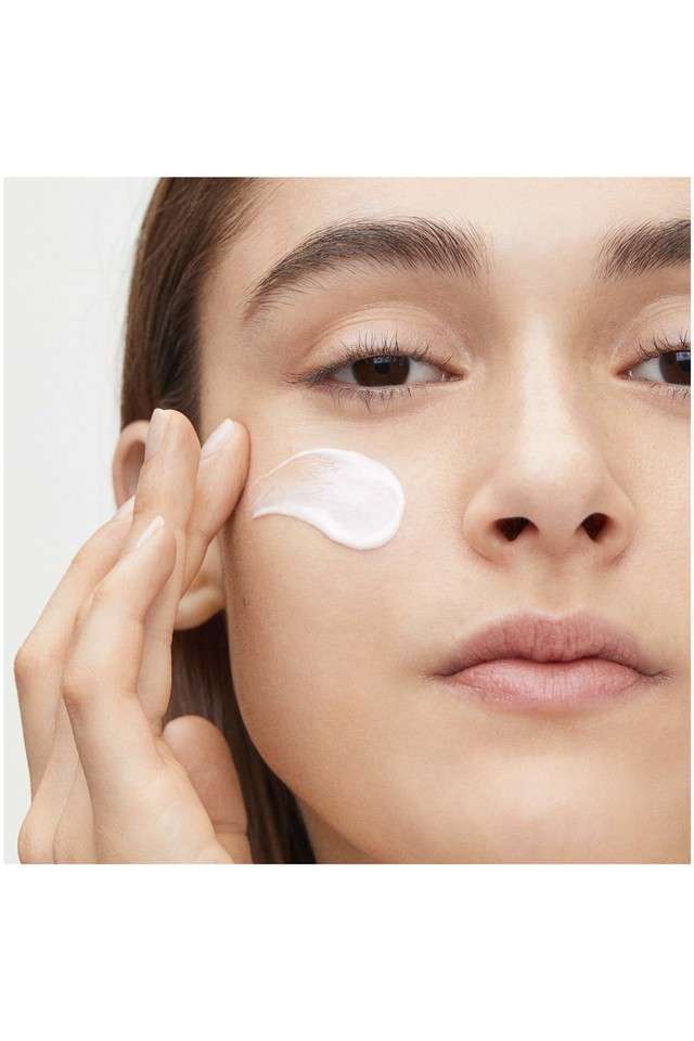 Vital-Perfection-Uplifting-and-Firming-Eye-Cream---15-ml