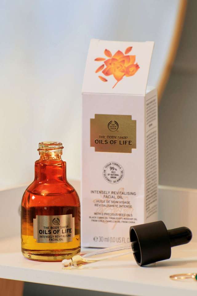 Oils-Of-Life-Intensely-Revitalizing-Facial-Oil---30-ml