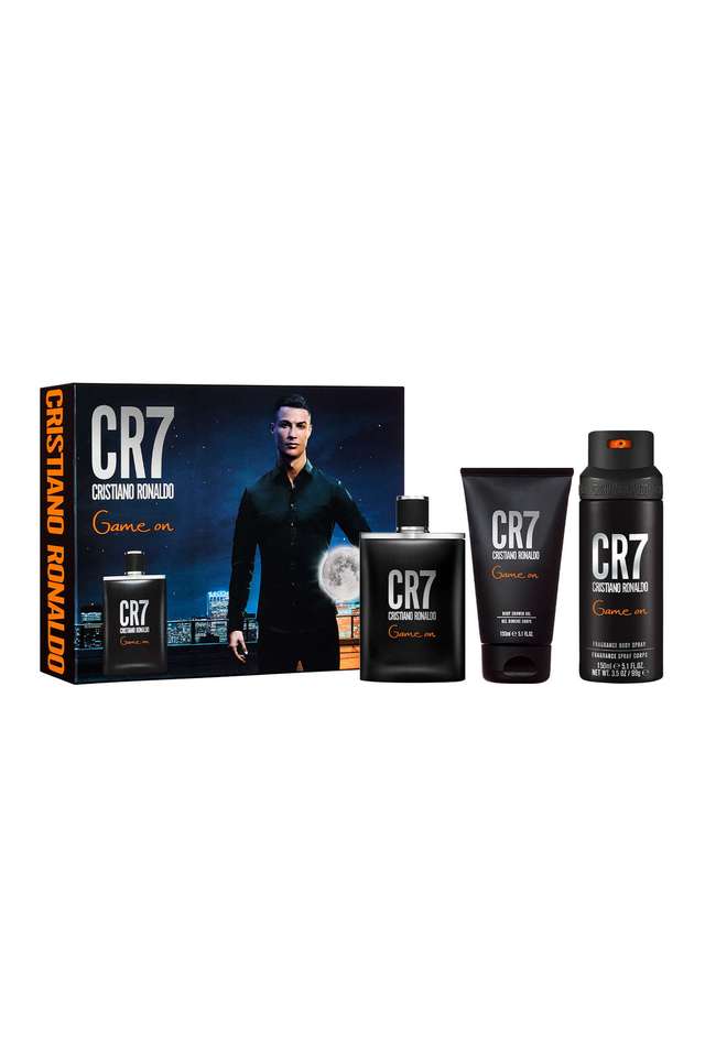 CR7-Game-On-Gift-Set---Pack-of-3 -Eau-de-Toilette---100-ml-+-Shower-Gel-150-ml-+-Body-Spray-150-ml