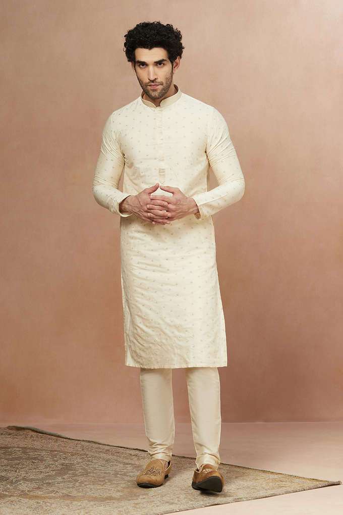 Embroidered-Viscose-Blend-Regular-Fit-Men-s-Kurta