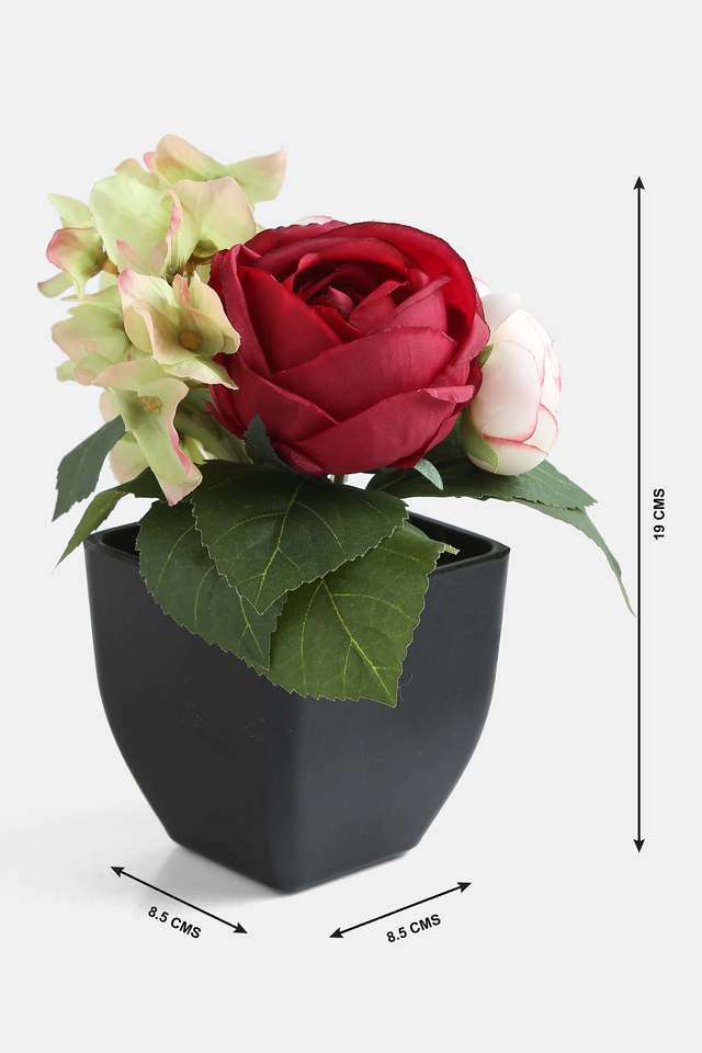 Rose-Arrangement-Red