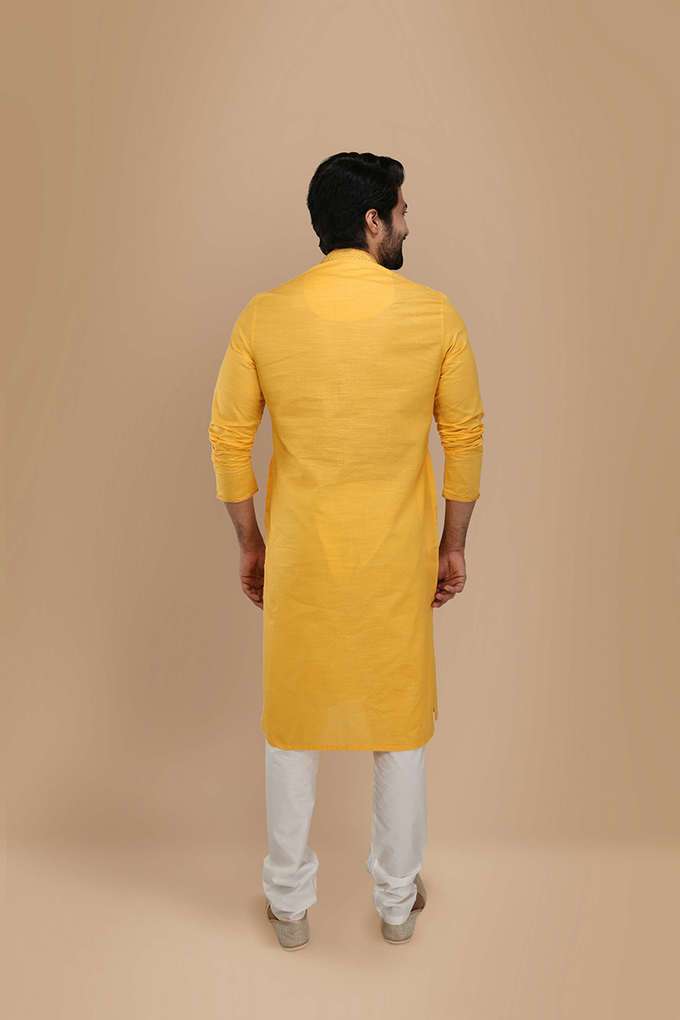 Textured-Cotton-Regular-Fit-Men-s-Kurta