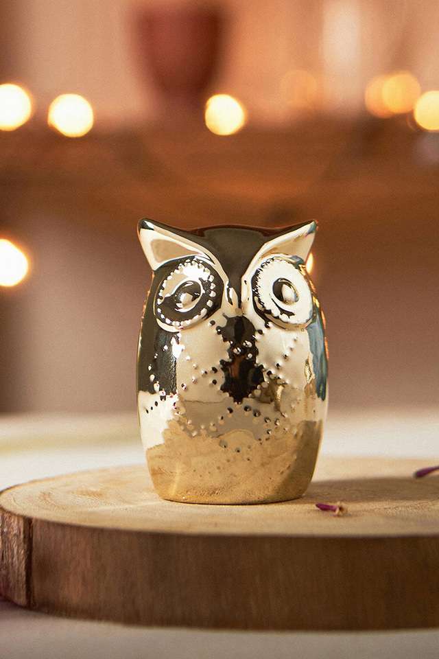 Golden-Owl-Table-D-cor