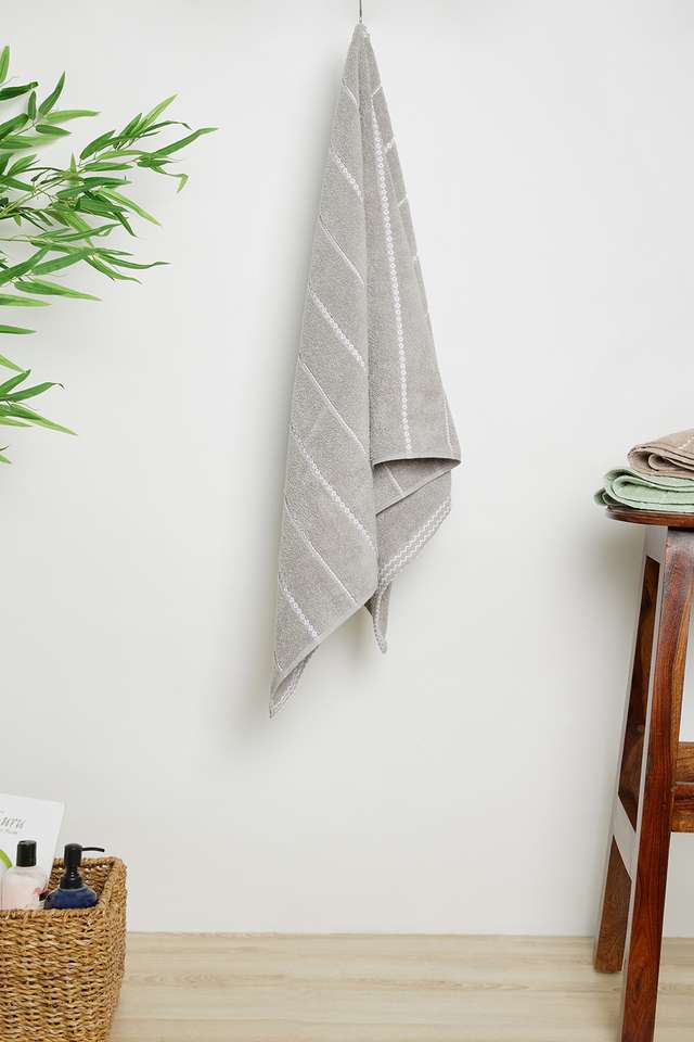 Noah-Zero-Twist-Bath-Towel-Grey