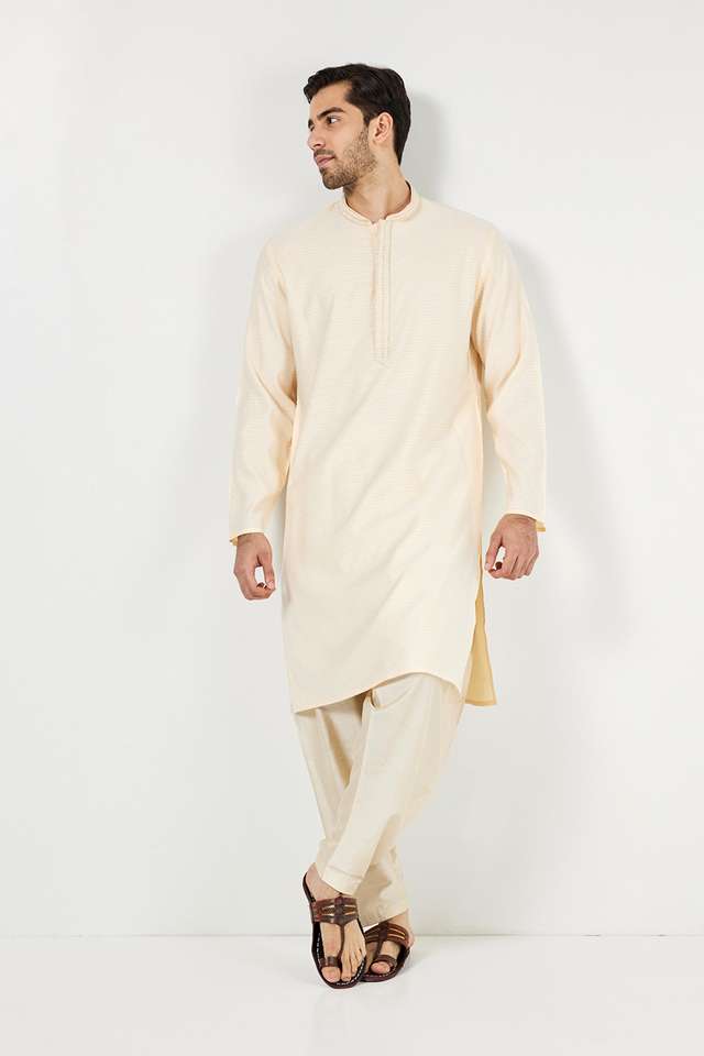 Solid-Blended-Fabric-Regular-Fit-Men-s-Kurta