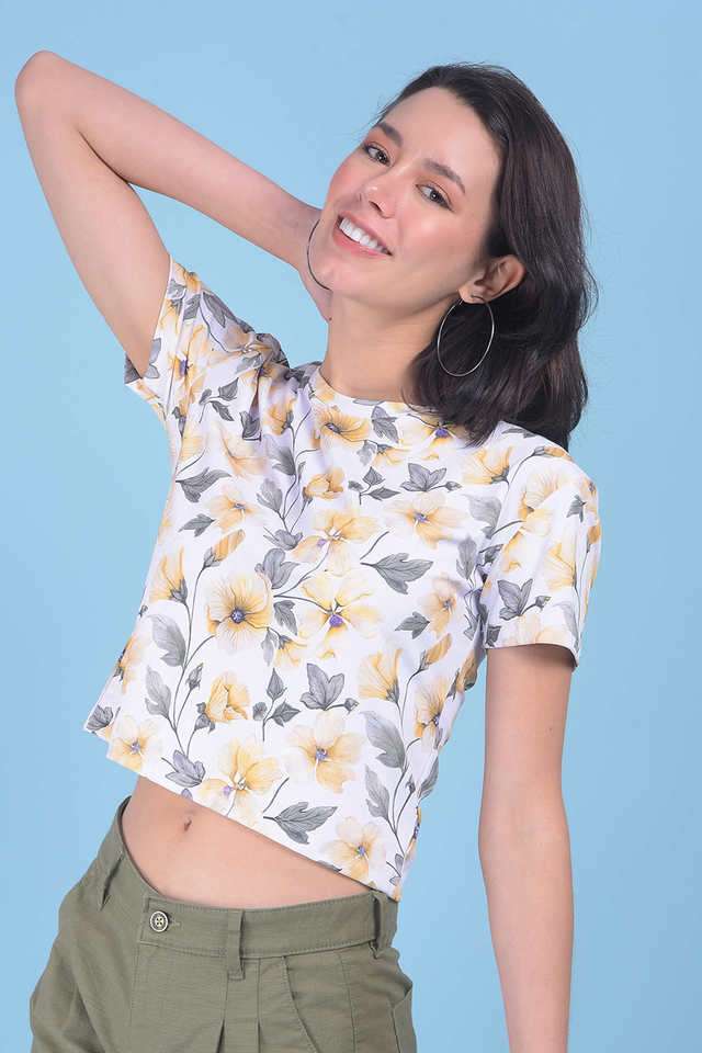 crimsoune club Floral Blended Fabric Round Neck Women T-Shirt-picture-26