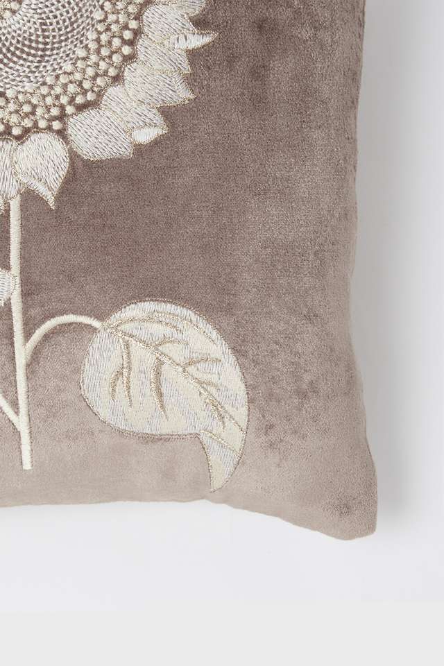 Velvet-Modern-Cushion-Covers---30-x-30-cm