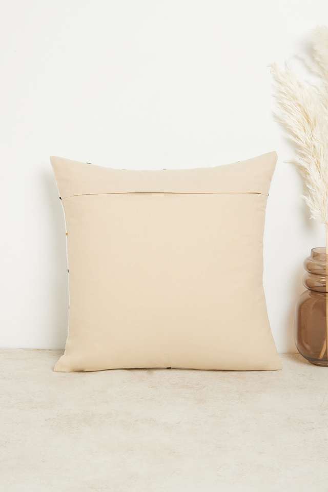 Modern-Totem-Check-Cushion-Cover