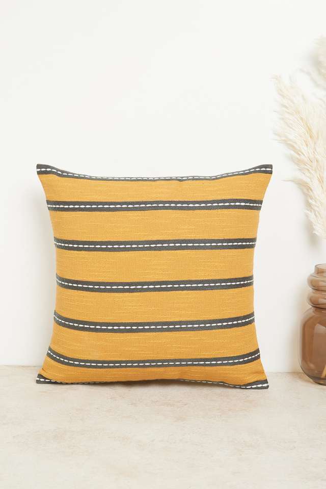 Modern-Totem-Stripe-Cushion-Cover