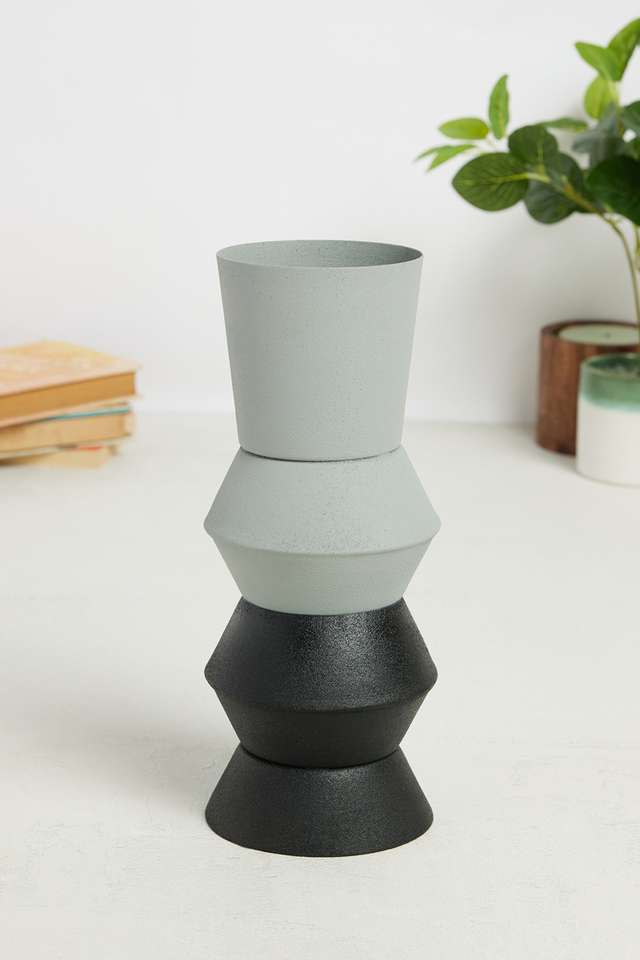 Totem-Granual-Dual-Tone-Pillar-Vase
