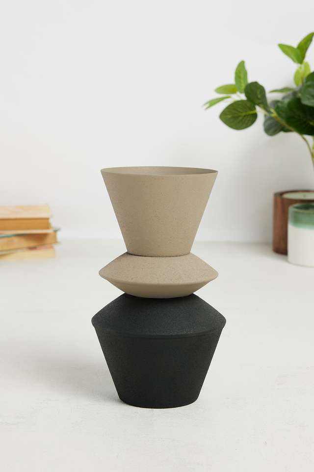 Totem-Granual-Dual-Tone-Surahi-Vase