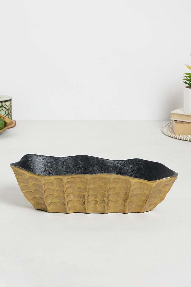 Modern-Organic-Edge-Casted-Metal-Bowl