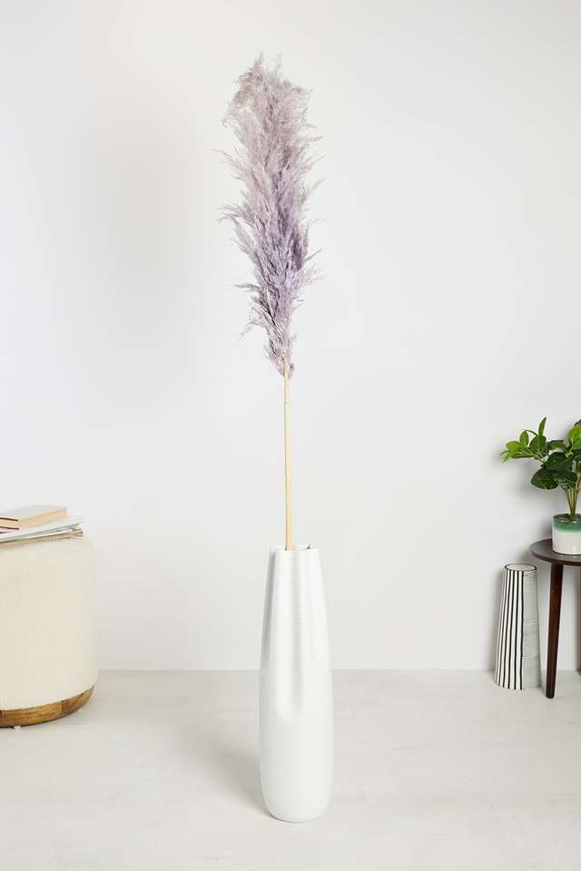 Gardenia-Tall-Dry-Pampus-Stem-Lavender