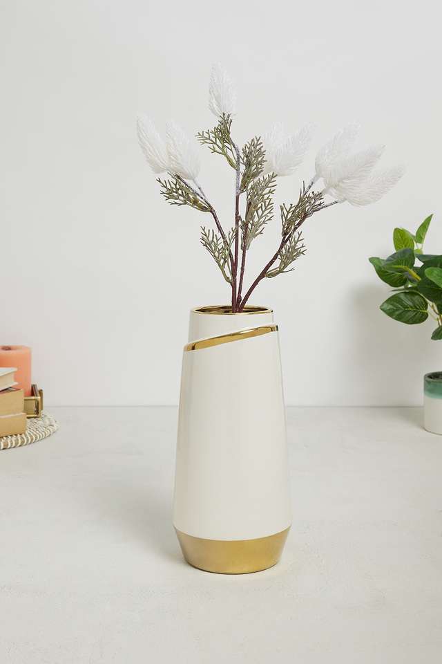 Modern-Dry-Bunny-Tail-Bunch-Tall-White