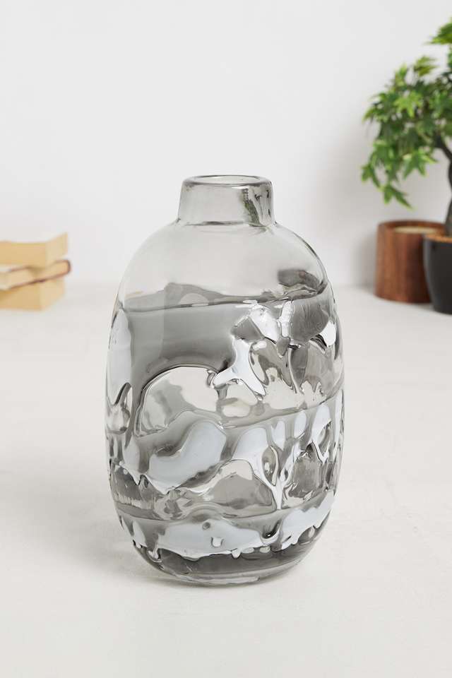 Modern-Handcrafted-Stroke-Vase