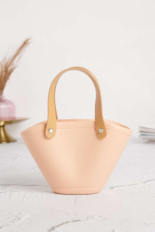 Gardenia-Handbag-Vase-Objet